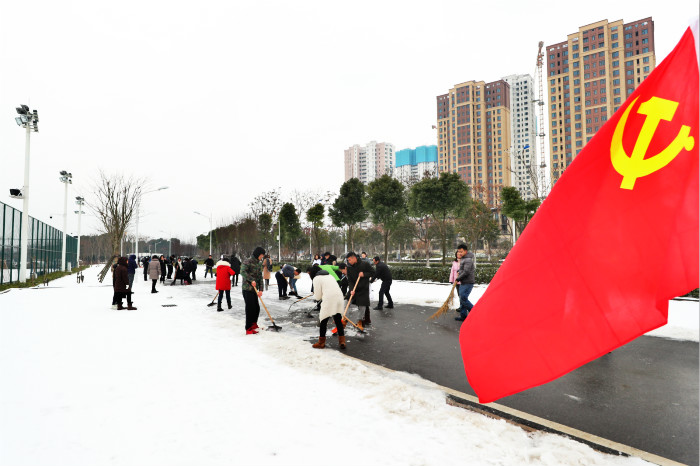 一場(chǎng)雪，體育中心美得不要不要的 但最美的風(fēng)景還是他們(圖7)